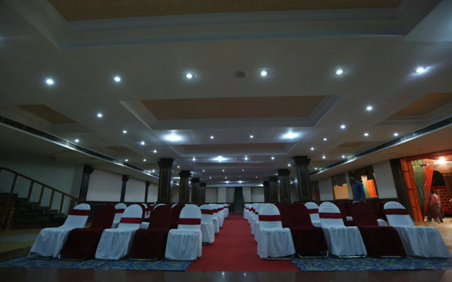 Hotel Devi Grand