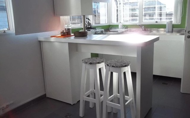 Alquilo monoambiente por día