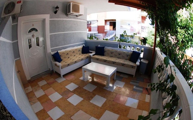 Hotel Vila Alvin & Apartments