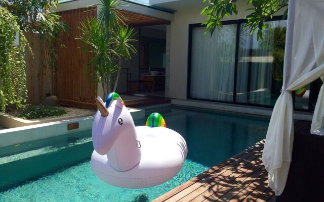 Berry Amour Romantic Villas