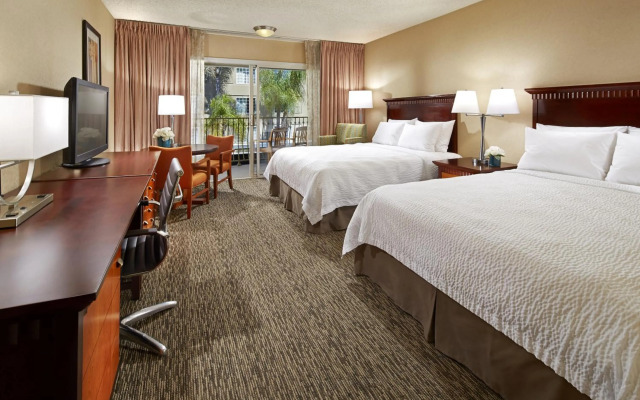 Anaheim Portofino Inn and Suites