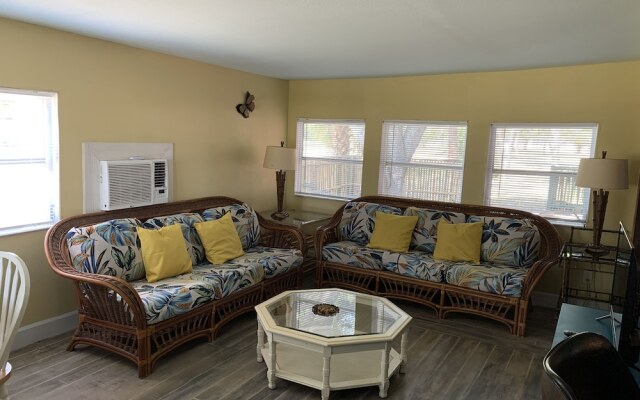 Nature Coast Inn and Cottages