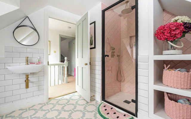 Chic and Colourful Family Home by Underthedoormat