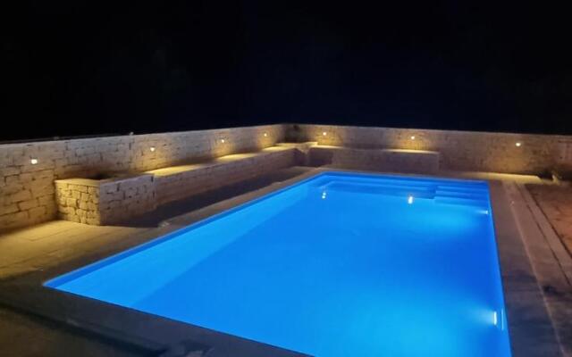 Nice apartment-house with POOL