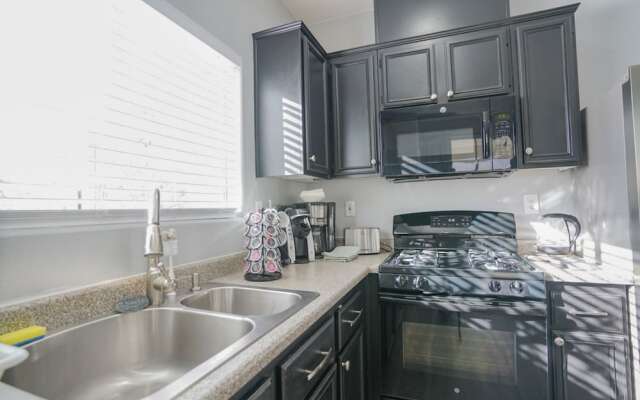 2400sqft House 6beds 3bath Pool Table BBQ