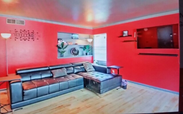 PIEDMONT DRIVE Apartment 1