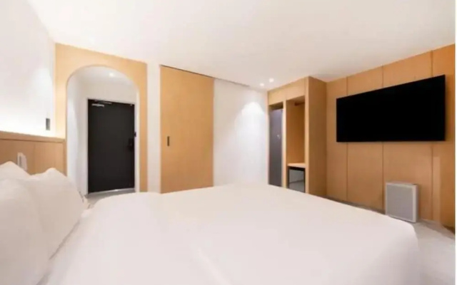 H Avenue Hotel Deokjingu