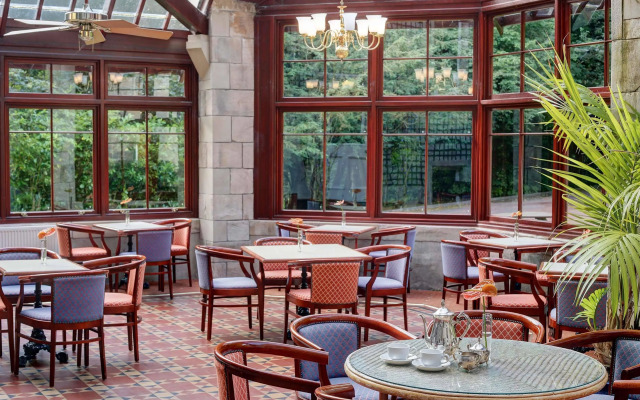 Cartland Bridge Hotel