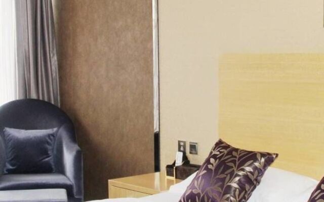 Xinyi Hotel
