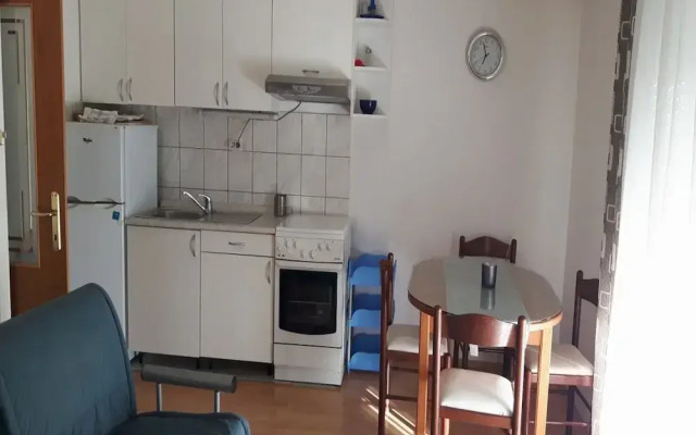 Kate - 20m From the Beach - A2