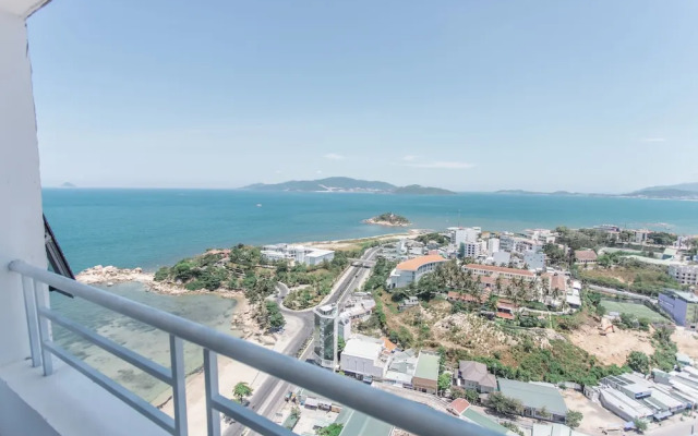 Beach Front Oceanous Apartment