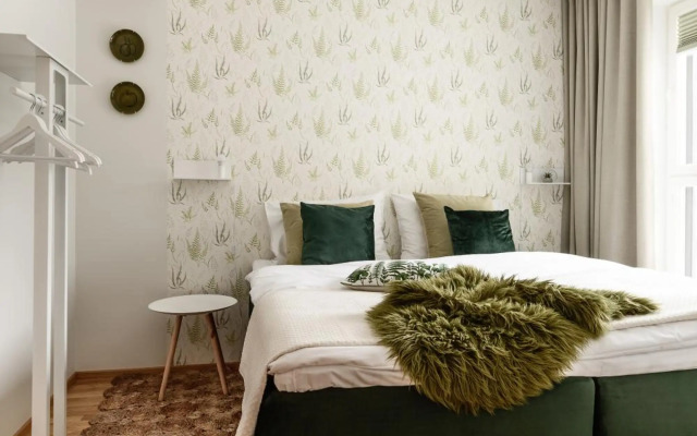 W Apartments near Passenger Port