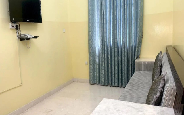 Super OYO 152 Manam 1 Hotel Apartment