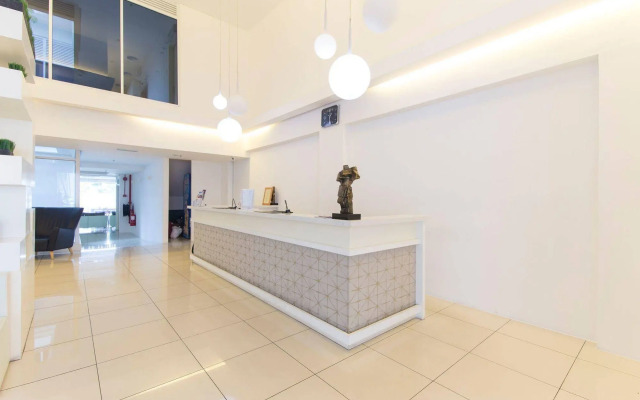 ZEN Rooms Macallum