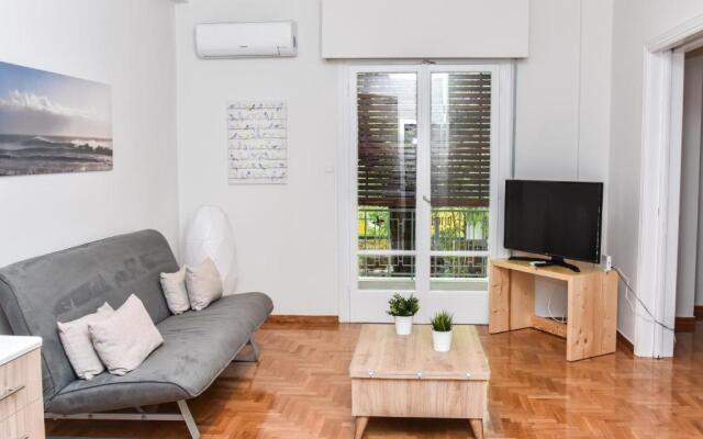 Modern  Apartment at Exarchia 1 bed 2 pers