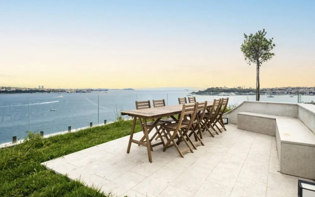 Excellent Flat w 360 Bosphorus View in Cihangir