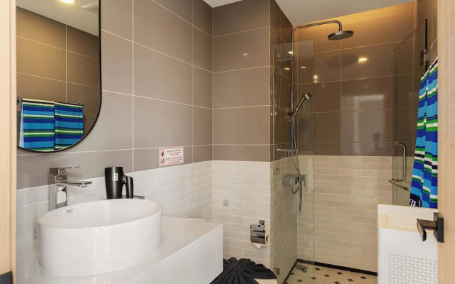 One bedroom Palmetto Condo Karon A608