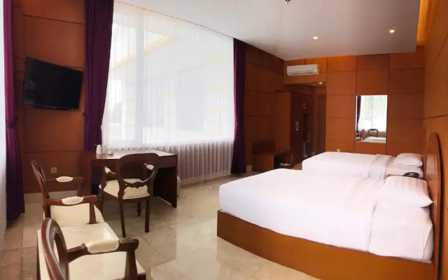 Puri Senyiur Hotel