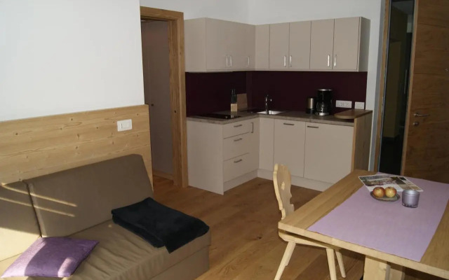 Apartment 39012