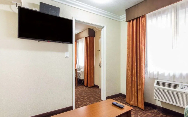 Quality Inn Sacramento Convention Center