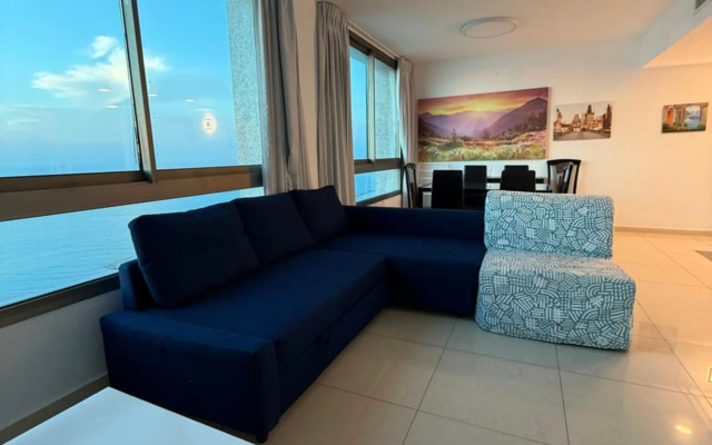 Sea Apartment