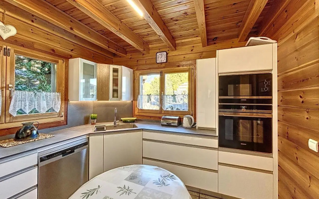 Chalet Demi-Quartier, 7 pièces, 14 personnes - FR-1-560-36