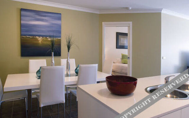 Mollymook Beachfront Luxury Apartment