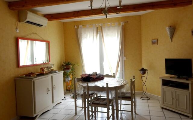 House With one Bedroom in Saint-rémy-de-provence, With Wonderful Mount