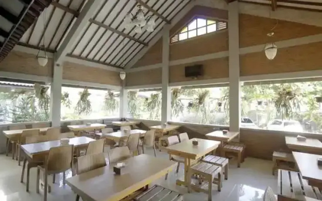 Pondok Indah Hotel