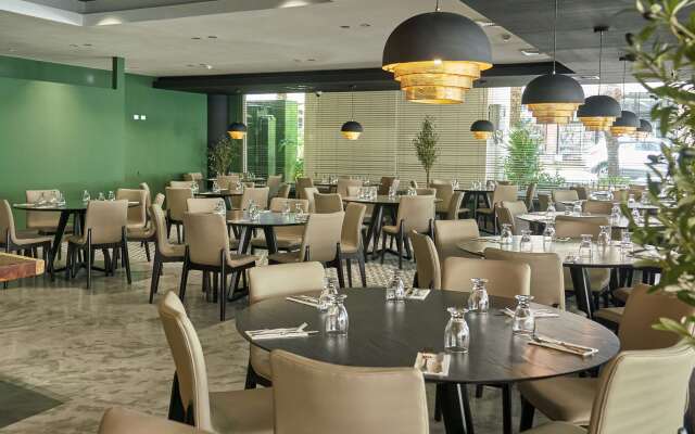 Waymore Hotel Spa and Casino