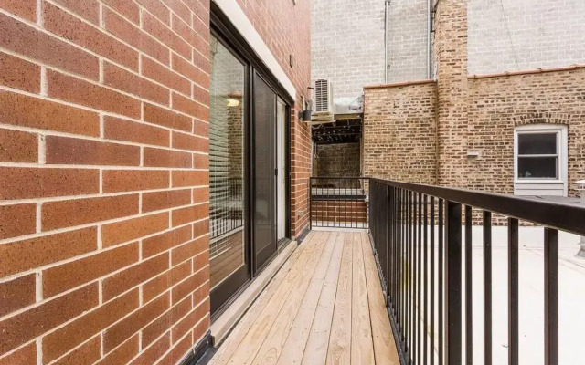 Comfy Executives Studio