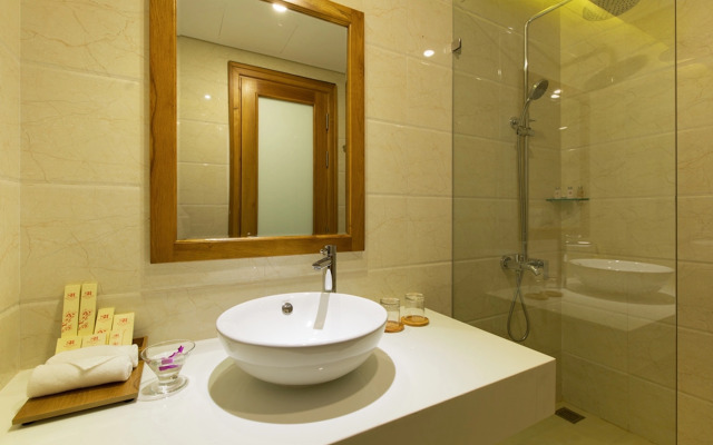 Serene Beach Hotel Danang