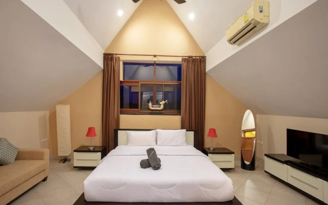 Blissful Villa Felicity with Ample Space