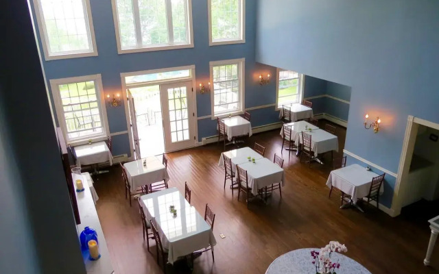 The Inn at Ocean's Edge