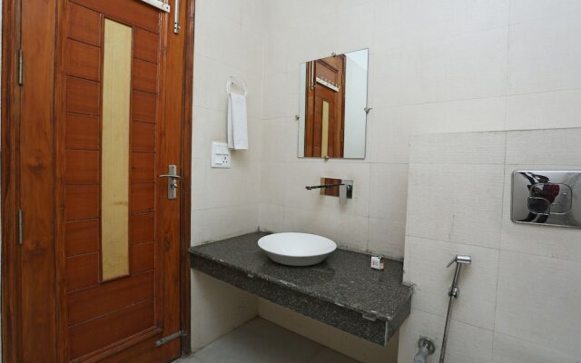 OYO 26921 Smg George 2