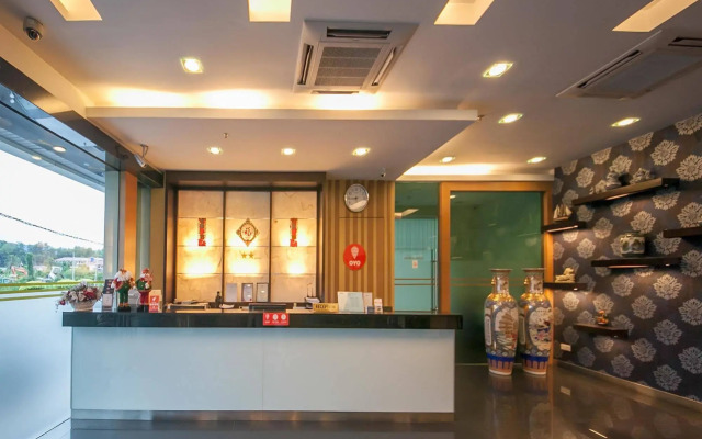 OYO Rooms Bundusan Commercial Centre