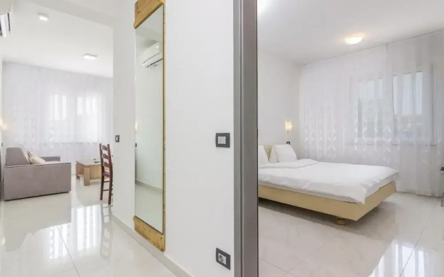 Awesome Home in Funtana With Wifi and 4 Bedrooms