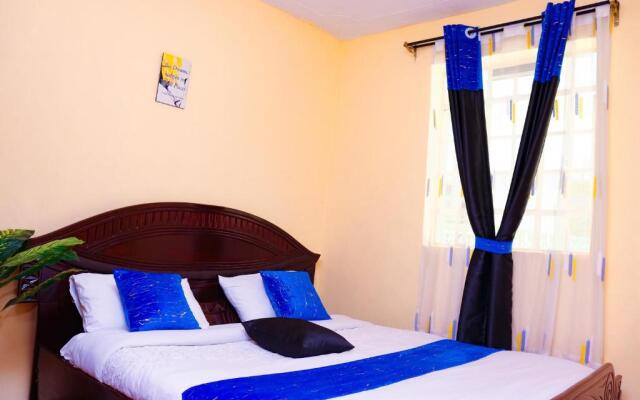 Yellow Magic 2 bedroom Apartment