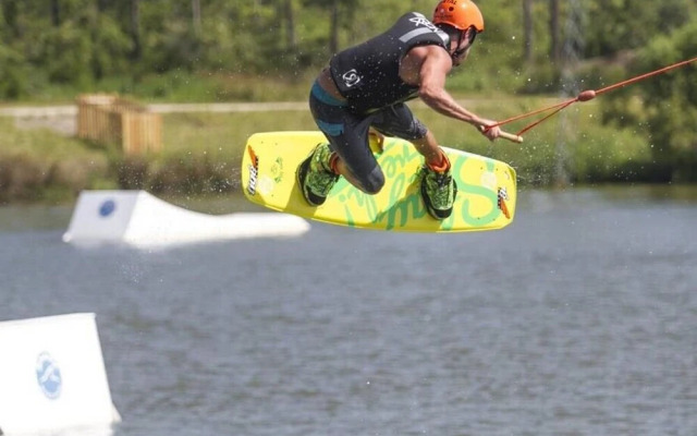 2035-2 Ellington, Upstairs