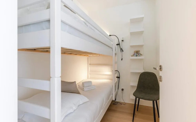 Trendy Apartment for 4 at 200m From the Coastline