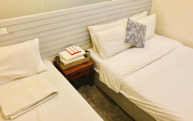 Hometown Hotel Bacolod - Lacson