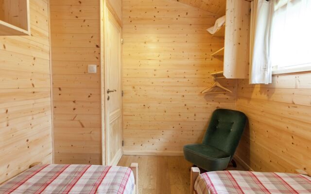 Cosy Chalet in Bomal-Sur-Ourthe with Terrace