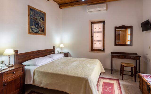 Petronikolis Village