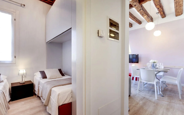 Rialto Botteri Apartments