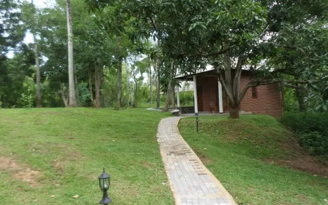 Safari Queens Resort