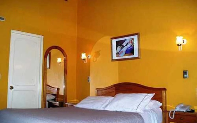 Hotelera Monteblanco Linares