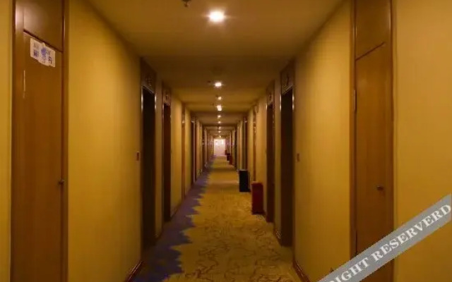 Xinjiang Jianshe Hotel