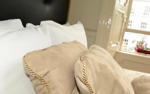 Finnegans Hostel and B&B Accommodation