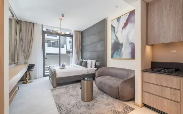 Spectacular Getaway in This Studio in The Autograph