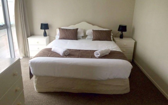 Auckland Stays – Guest Rooms – Auckland